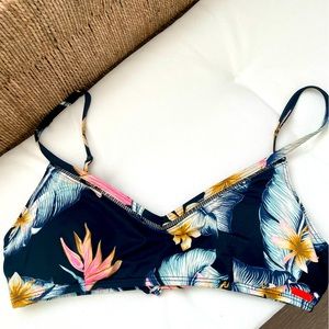 Roxy bikini top